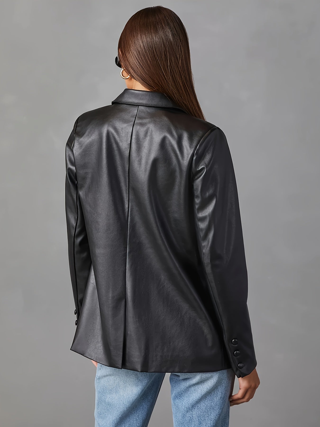 Klassisk Svart Blazer – Stilren & Tidlös Elegans1